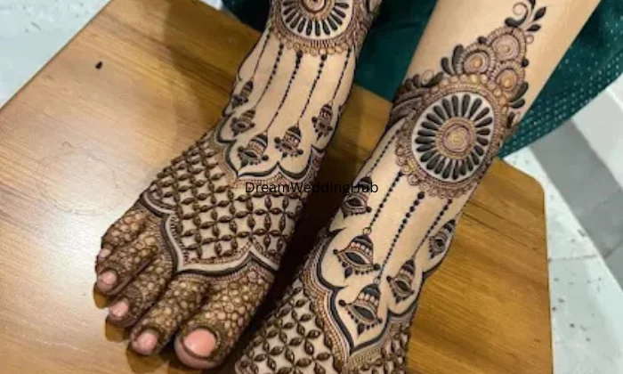 Aditya Mehandi Art Vaishali Ghaziabad